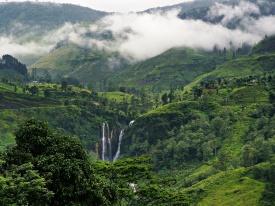 Nuwara Eliya Nuwara Eliya è il cuore del paese dello Sri Lanka. È la casa del famoso Ceylon Tea.