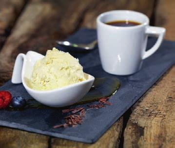 Hit del giorno e menù completi Café Gourmand facile e veloce per incrementare il fatturato 1 Mettete da parte l espresso 2 Preparate una pallina di gelato 3 e servite!