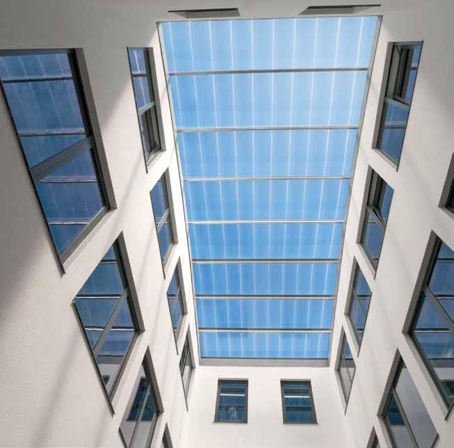 APPLICAZIONI 15 Applicazioni Coperture e vetrate verticali di: Magazzini Stabilimenti Centri commerciali Musei