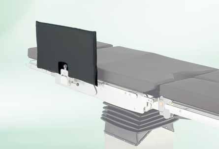 Il tavolo operatorio viene introdotto regolato alla massima altezza nel dispositivo, che viene posizionato sotto il sedile.
