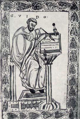 c circa, studiò e divenne monaco benedettino nell'abbazia di Pomposa, presso Ferrara dove rimase qualche anno e dove apprese i primi rudimenti musicali.