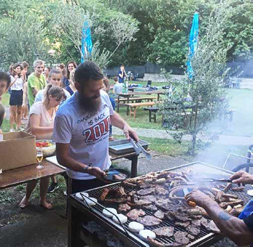 09 lunedì La grigliata del lunedì al Lido di Capolago Un momento di incontro tra famiglie ospitanti,