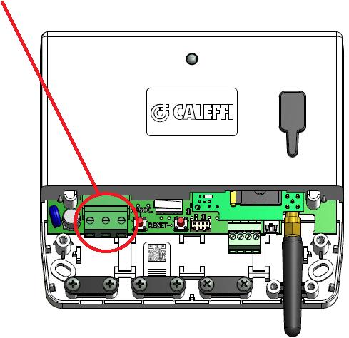 FASE 7 Procedere collegando l'alimentazione 230 V~ al concentratore dati (consultare cap. "Collegamenti elettrici" a lato).