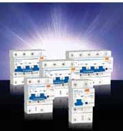 DIFFERENZIALI serie DZ158LE-100 CARATTERISTICHE GENERALI Protezione magnetotermica/differenziale ideali nella protezione di linee contro i sovraccarichi, i cortocircuiti nonchè