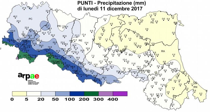 A seguito delle intense precipitazioni si sono determinati significativi eventi di piena di elevato volume su tutti gli affluenti emiliani del Po, e sul fiume Reno, con livelli idrometrici superiori