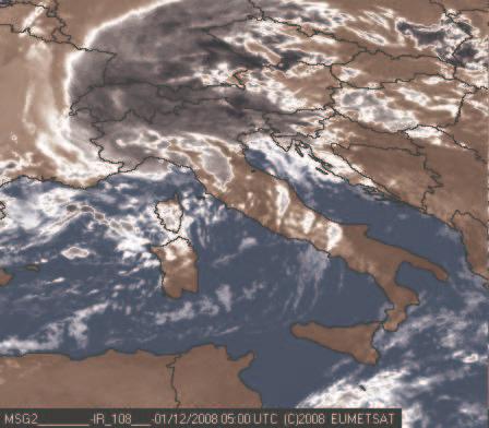 L EVENTO 8121 A VENEZIA-PUNTA DELLA SALUTE I fenomeni di alta marea eccezionale, noti in letteratura con il termine di storm surges, hanno cause di natura prevalentemente meteorologica e si