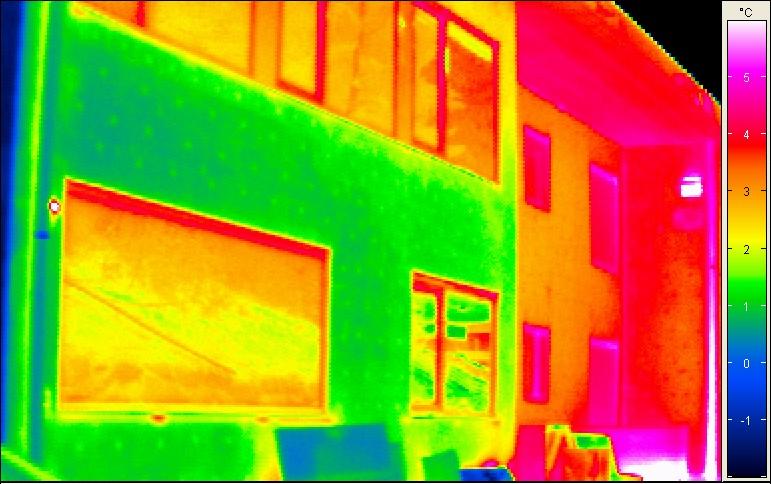 IL SISTEMACASACLIMAFVG 1 m² di parete disperde al giorno 0,5 litri di