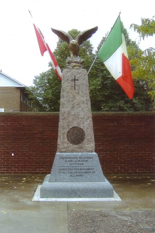 Il monumento della sezione di Ottawa sorge a Piazza Dante di fronte alla chiesa di St. Anthony che si trova al 427 Booth Street della citta`.