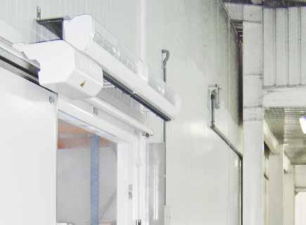 R ADA Cool ADA Cool Porta a lama d'aria per magazzini frigoriferi Altezza di installazione consigliata 2,5 m* ADA Cool trattiene l'aria fredda nel magazzino frigorifero e consente di mantenerlo