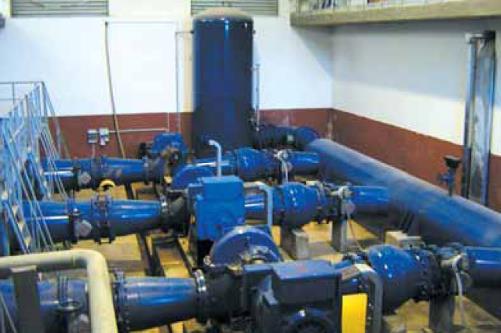 Innovazione Fase di sollevamento e messa in pressione Il sistema di pompaggio è importante, poiché ogni litro di acqua che passa attraverso il sistema rappresenta un costo notevole energia, un costo