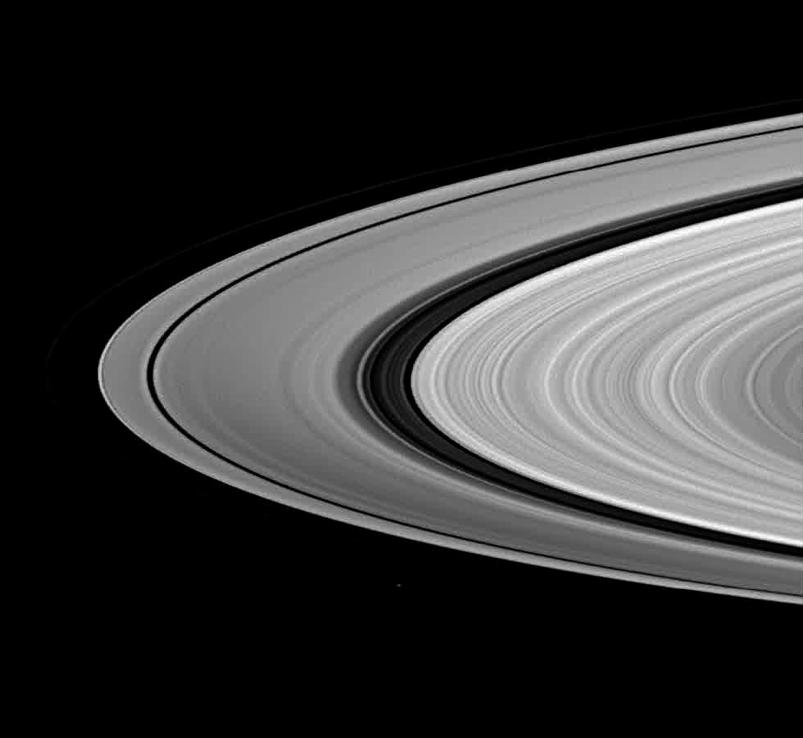 Nuove immagini dalla sonda Cassini