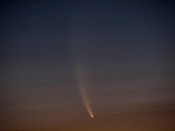 1-1000 km) Comete nuclei di ghiaccio (diametro ~10-100