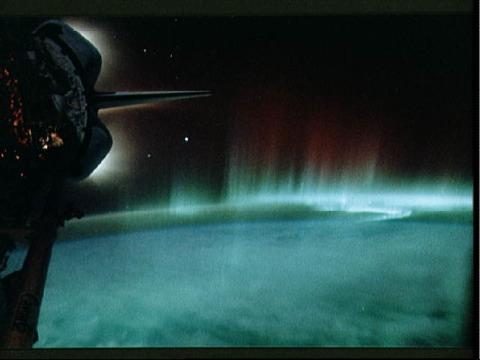 Le Aurore Aurora Borealis (Emisfero Nord) Aurora Australis (Emisfero Sud) Vista dallo Space Shuttle