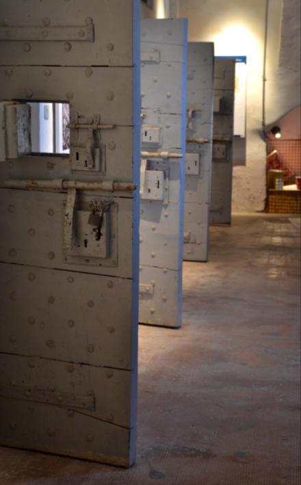 Il Museo della Memoria Carceraria L'allestimento multimediale presente nel Museo della Memoria Carceraria stimola una riflessione a 360 gradi sul carcere, sul suo significato storico per le moderne