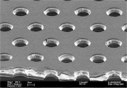 70 µm, distanza 140 µm).