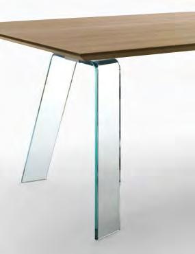 .05 Toronto fisso LG Tavolo fisso con gambe in: cristallo, acciao o legno. Piano impiallacciato. A richiesta kit passacavo. - Table with glass, metal or wooden legs. Wooden top. Cable kit on request.