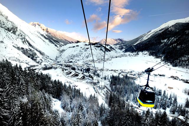 Lo Sci Alpino classico e lo Snowboard a La Thuile Relativamente poco conosciuta come località sciistica nel