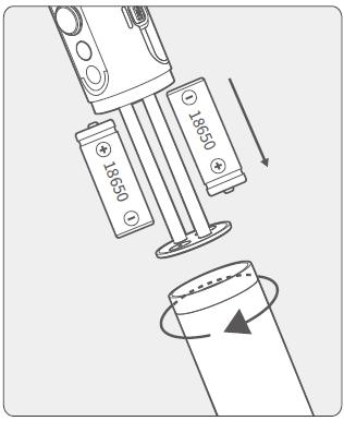 Rimuovere il manico e inserire 2 batterie 18650. Rimontare il manico.