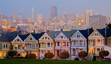 La mattina city tour di San Francisco con autista/accompagnatore locale parlante inglese. Pomeriggio libero.