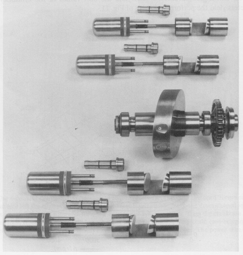 37 Applicazione all autotrazione Il cinematismo swash-plate Vantaggi del cinematismo swash-plate rispetto alla guida rombica: minori problemi di