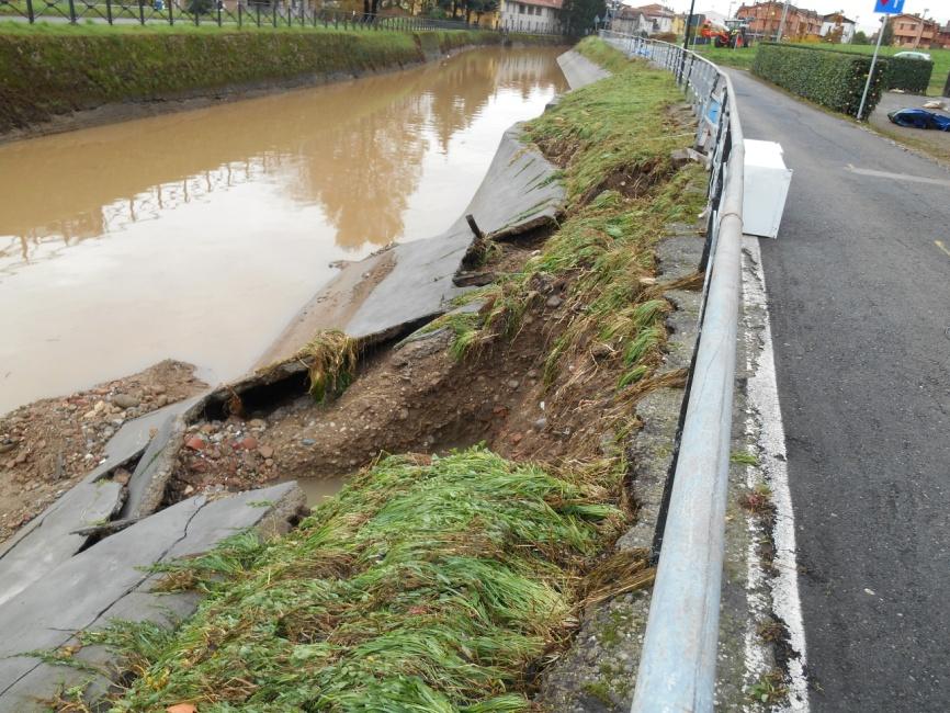 torrente Molgora per ostruzione del sottopasso del