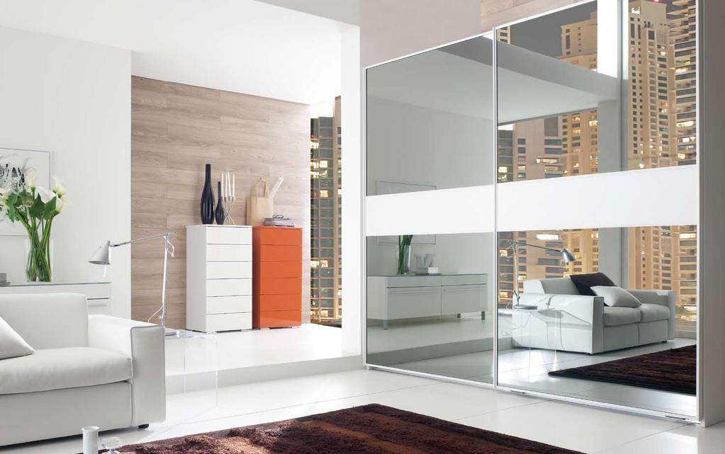 armadio/wardrobe LANCIA struttura/structure: frontale/frontal door: grigio fume Cod.