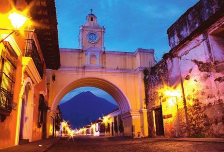 Intera giornata dedicata alla visita della città, monumento coloniale delle Americhe.