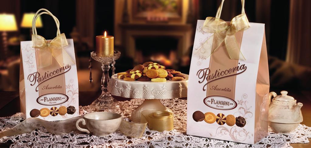 Assortimento classico: ovalino alla vaniglia, cuor di crema alla nocciola, ciuffo di frolla bicolore, cookie al triplo cioccolato e bastogne al caramello La Pasticceria Le borsine con pasticceria da