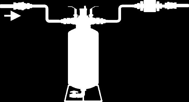 Recipiente resina in acciaio inox con supporto a pavimento o a parete. Testa on rubinetti di isolamento integrati e valvola di sfiato aria.