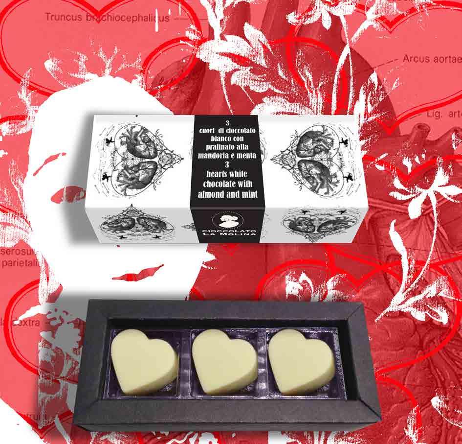 A jewel box contains nine mint almonds pralinato with Pancalieri mint in white chocolate hearts. Available also in a box contains 3 boule and loose in box of 3.31 lb. Art.
