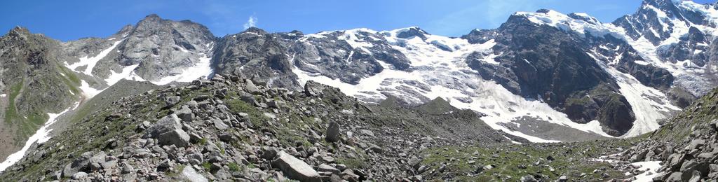 del Belvedere. È questa la più grande parete alpina ed è l unica di dimensioni himalayane.