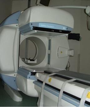 sistemi tomografici PET e SPECT) in vitro 5 6 Medicina Nucleare apparecchi per imaging MEDICINA NUCLEARE gamma camera gamma camere rotanti a testa singola o multipla che permettono di eseguire esami
