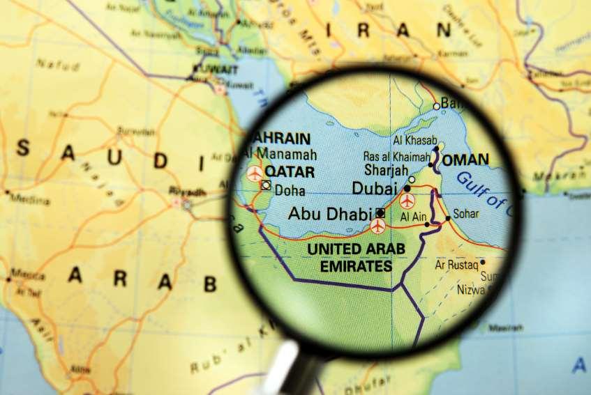 Dubai & Abu Dhabi Capitale degli Emirati Arabi Uniti.. Abu Dhabi è diventata nel corso degli ultimi 50 anni un polo economico e commerciale in forte ascesa.
