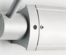 In the IP65 version, a screw fixes the chosen position of the fixture, avoiding unwanted free