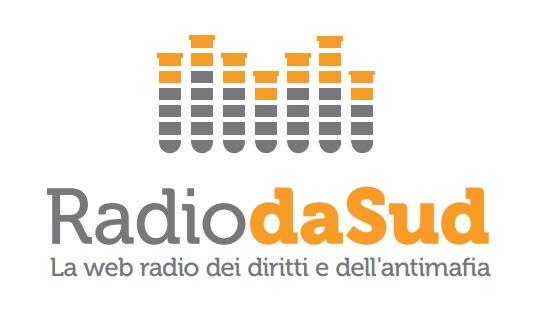 Dall esperienza dei laboratori è nata Radio dasud, la web radio dell antimafia e dei diritti.