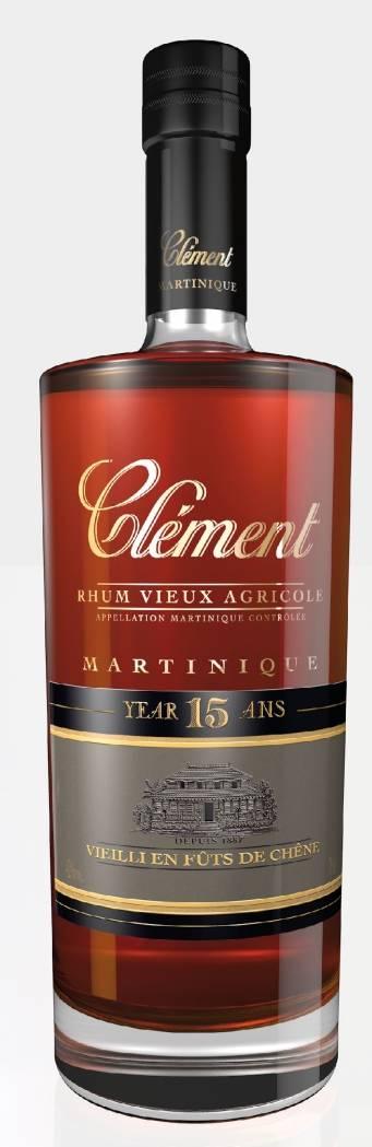 TRÈS VIEUX RHUM 15 ANS D ÂGE Minimo 15 anni in botti di legno 42% Alc. /Vol. Mogano Al naso si presenta con note intense e complesse di marmellata d arance, miele d acacia, fave di cacao tostate.