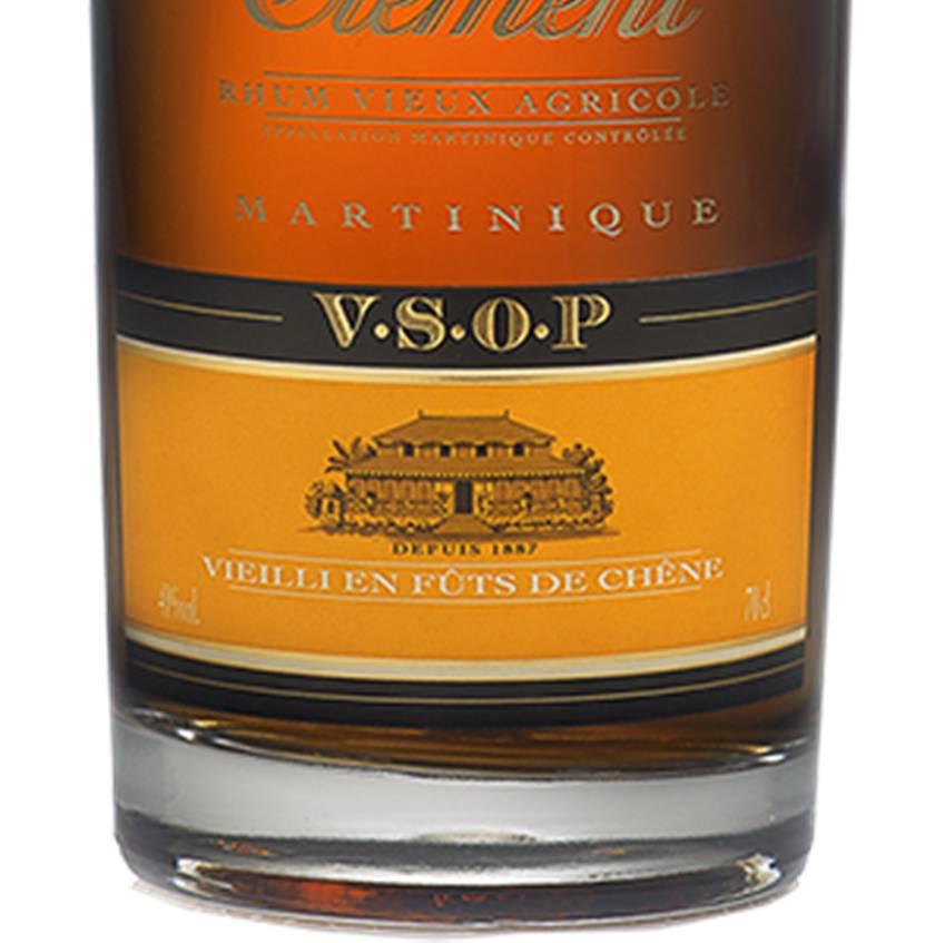 TRÈS VIEUX RHUM AGRICOLE VSOP Minimo 4 anni in botti ex-bourbon e botti nuove US 40% Alc. /Vol.