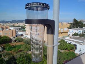 Il pluviometro è uno strumento che serve per misurare la
