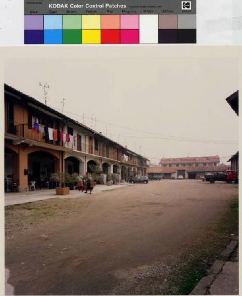 Muggiò - località Taccona - via F. Confalonieri - cascina Santa Giuliana Pozzi, Piero Link risorsa: http://www.lombardiabeniculturali.