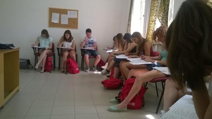 La scuola è facilmente raggiungibile dall International Village con scuolabus privato gratuito. La sistemazione.