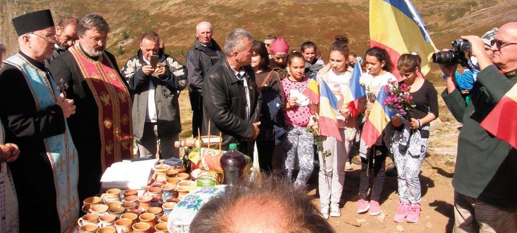 octombrie 2016 CULTURAvâlceană 15 RĂZVAN IONIŢESCU M-am născut în oraşul Târgu Cărbuneşti, județul Gorj, la 22 august 1976.