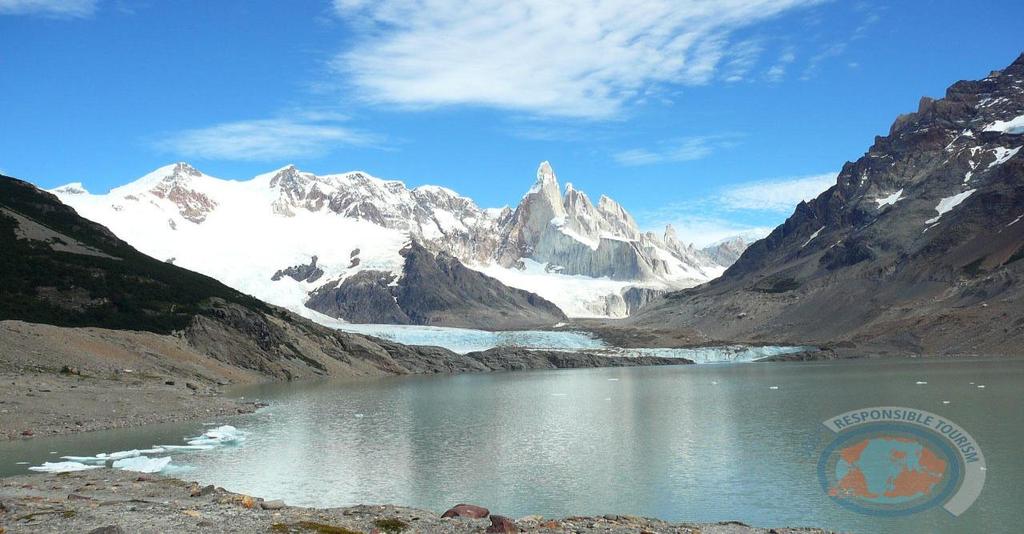 Roy, e al Cerro Torres, considerate le montagne più belle della catena delle Ande.