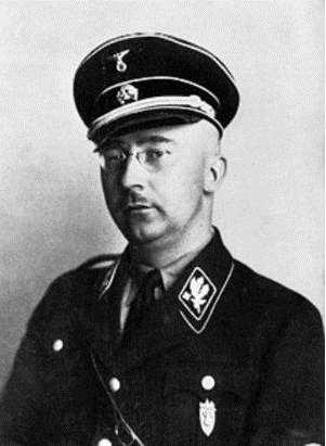 Nascita dei KZ Nel 1934 Heinrich Himmler, capo della Gestapo, decide di organizzare una direzione centrale per tutti i lager: nasce così la struttura della Inspektion