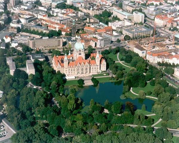 Hannover, Città capoluogo di Regione: 520.000 abitanti.
