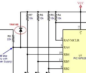 ERRATA CORRIGE e AGGIORNAMENTI Per evitare danni al microcontrollore, consiglio di applicare un diodo 1N4148 tra il piedino 3 (RA4) e la VCC (vedi immagine a destra): questo diodo ha funzione di