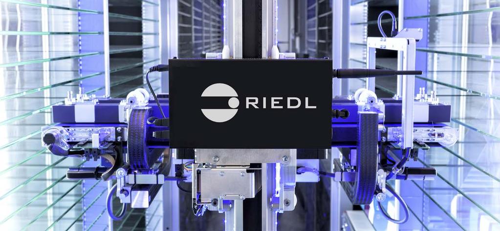 10 RIEDL Made in Germany by Team RIEDL RIEDL GmbH è una azienda tedesca specializzata nella progettazione e realizzazione di sistemi di automazione per le farmacie, nata nel 2008 da un gruppo di