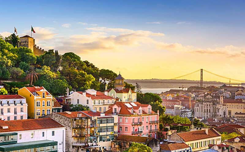 Mini tour Lisbona e Portogallo 5 giorni Viaggio organizzato a Lisbona per ammirare la città e i bellissimi dintorni Mini tour di gruppo a Lisbona e Portogallo.