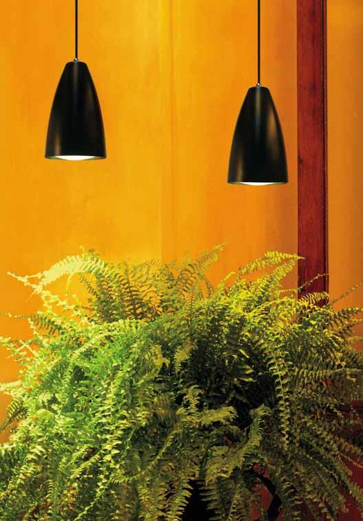 76 TIPI DI ILLUMINAZIONE PER LE PIANTE: LE LAMPADE A SCARICA Le lampade a scarica sono le fonti luminose più indicate per stimolare la crescita delle piante.