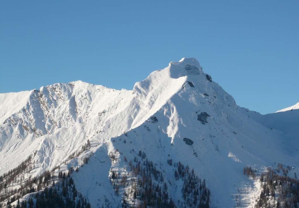 Dopo una nevicata attenzione al primo giorno di bel tempo, l assestamento del manto nevoso è la principale causa di valanghe.