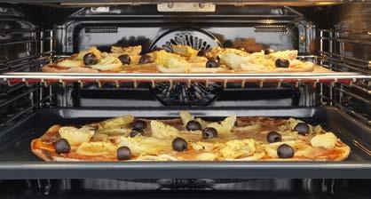 57 forno a microonde combinato termoventilato Microonde dallo stile tradizionale e forno combinato: ideale per le cucine più piccole e per chi ha bisogno di un forno extra.